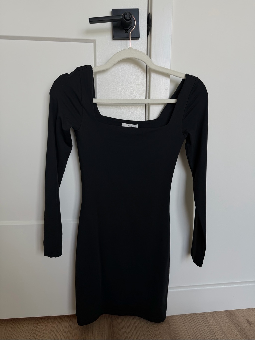 Aritzia Black Babaton Countour Long-Sleeve Square Neck Bodycon Dress